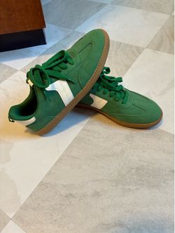 Kids size 5 $5