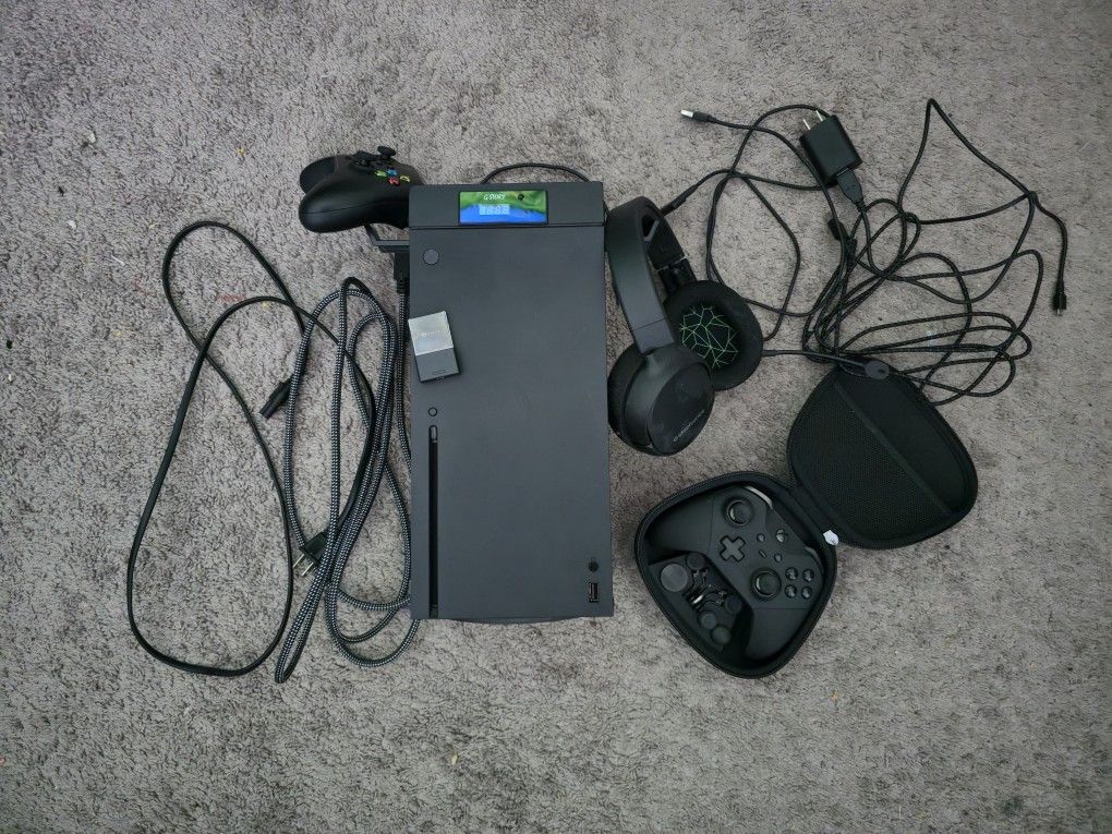 Xbox Series X w/accessories