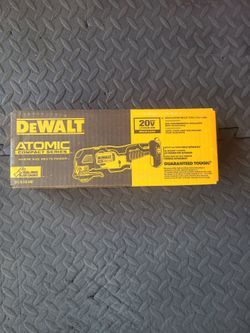 DeWalt Atomic 20V Oscillating Multi-Tool DCS354B