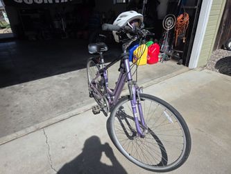 Lady's Diamondback bike