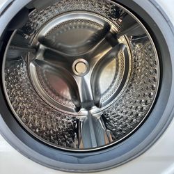 Samsung Front Load Washer – Good Condition