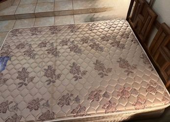 Queen Mattress and box Spring