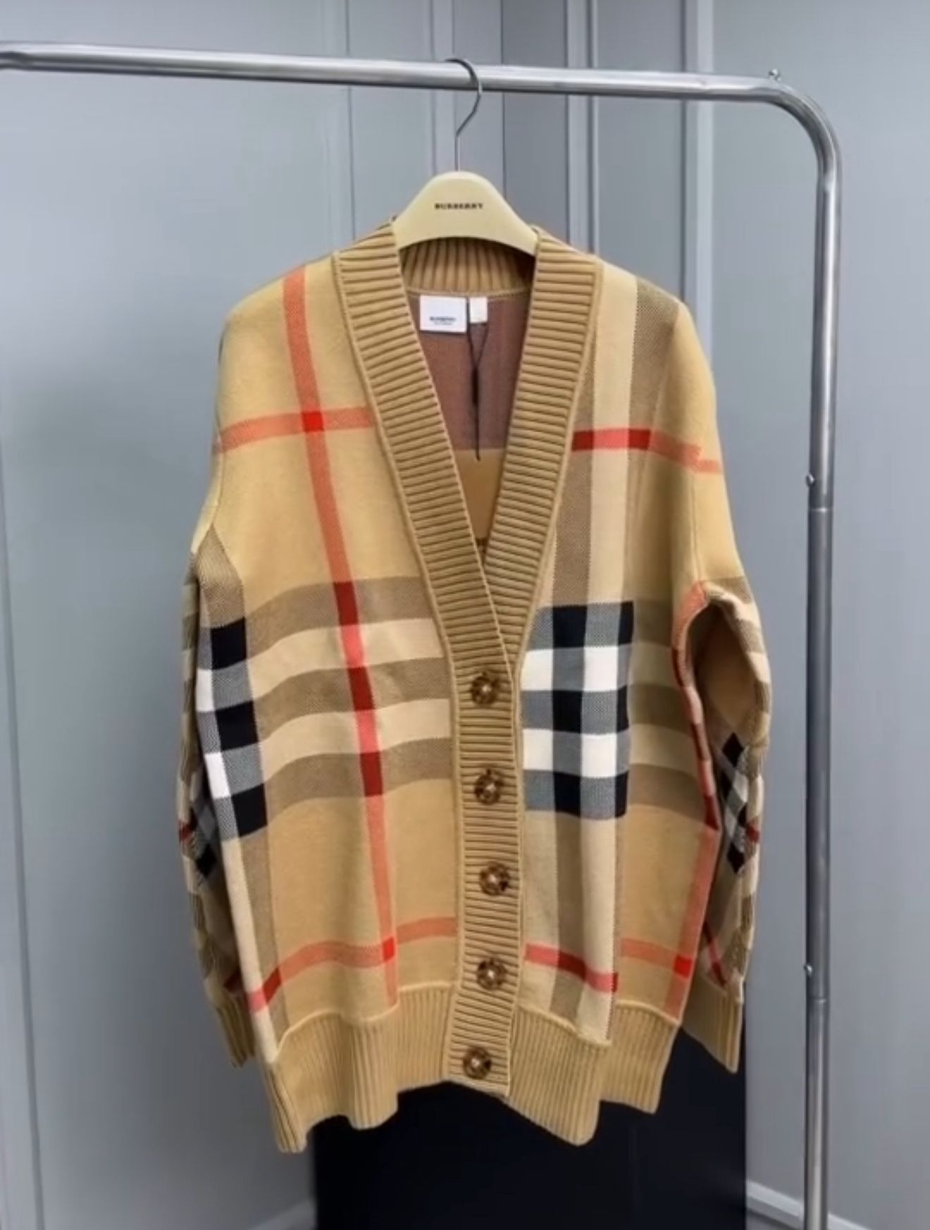 Fashion Burberry Cardigan