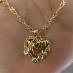 Necklace And Mom Pendant 