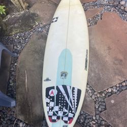 Northern Alliance Surfboard 5’11 
