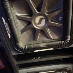 Kicker L7 12s In Ported Box