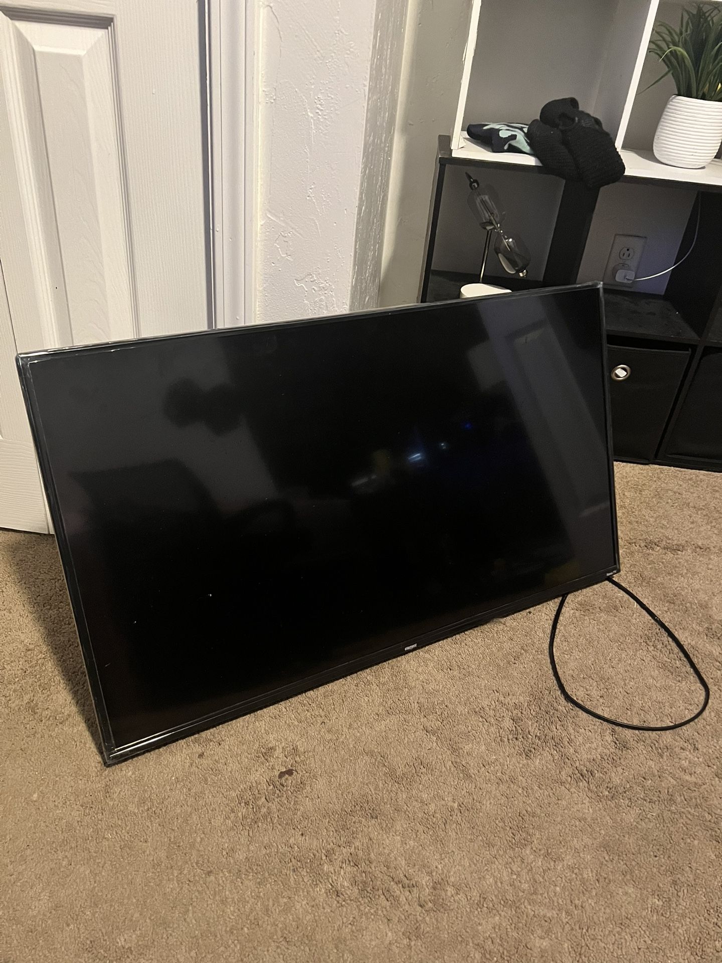 Element 40” Smart Roku TV