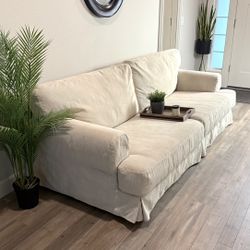 Oversized Couch (FREE Delivery!🚚)