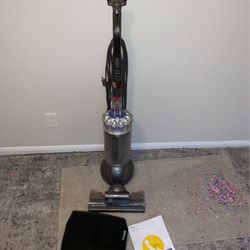 Dyson DC14 Dyson Ball Animal Upright Corded  Vacuum 
