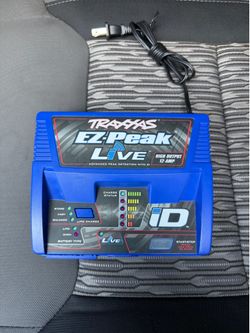 Traxxas Charger
