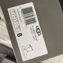 Uggs Boots Sizes 6 Like New Condition 