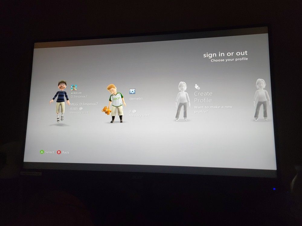 Xbox 360 Slim With Mw3
