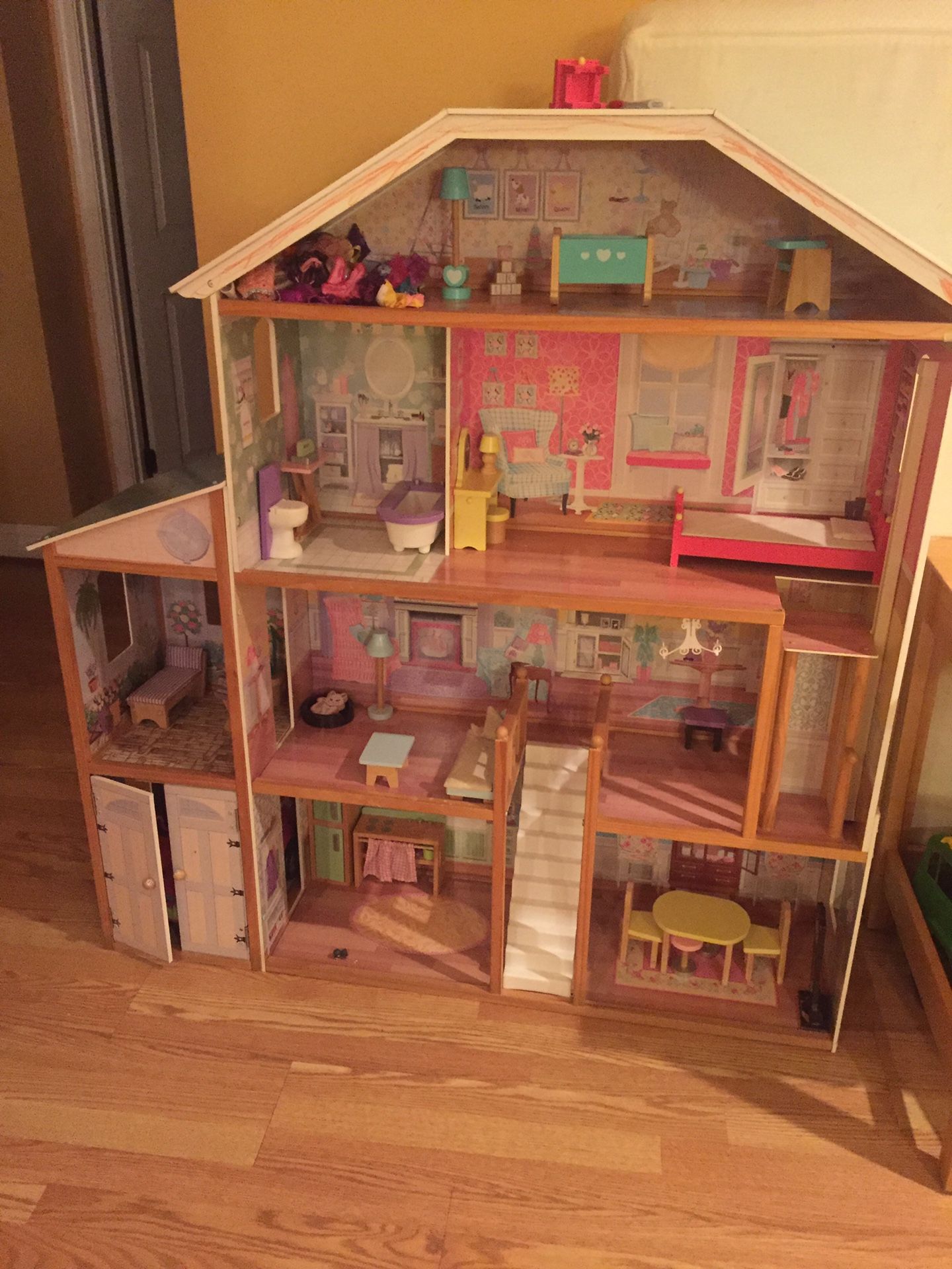 Doll house