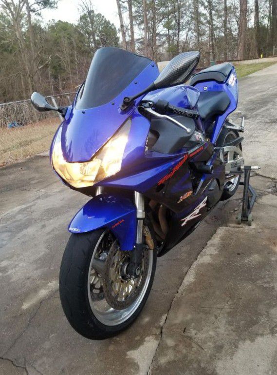 For sale 🍀Honda cbr 2003 ✵ No Issues🍀＄400