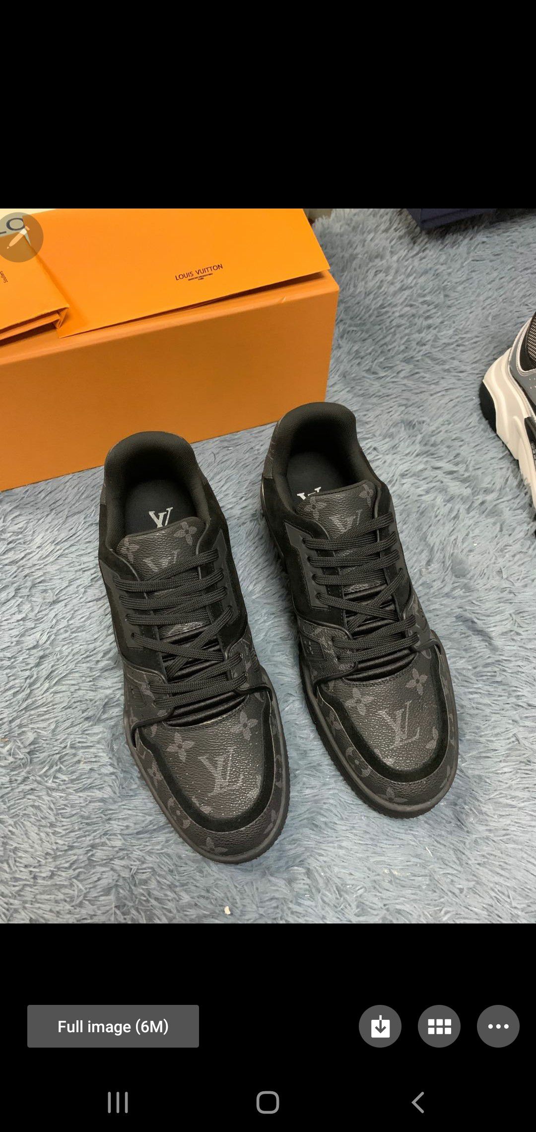 Louis Vuitton 9.5 used