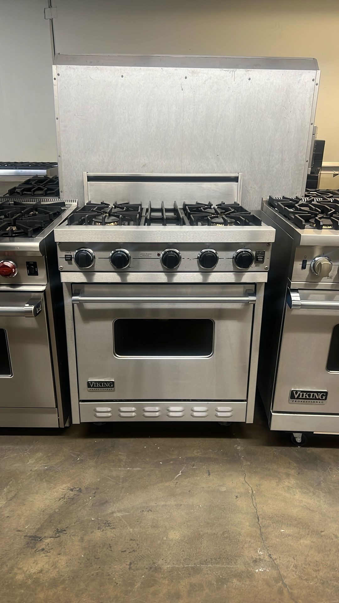 Viking 30”Wide All Gas Range Stove In Stainless Steel 4Burners