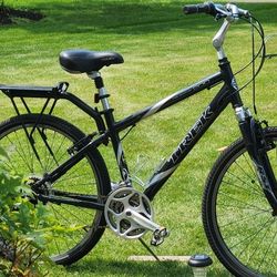 TREK NAVIGATOR 200 - COMFORT SPORT BIKE - MEDIUM FRAME - TUNED