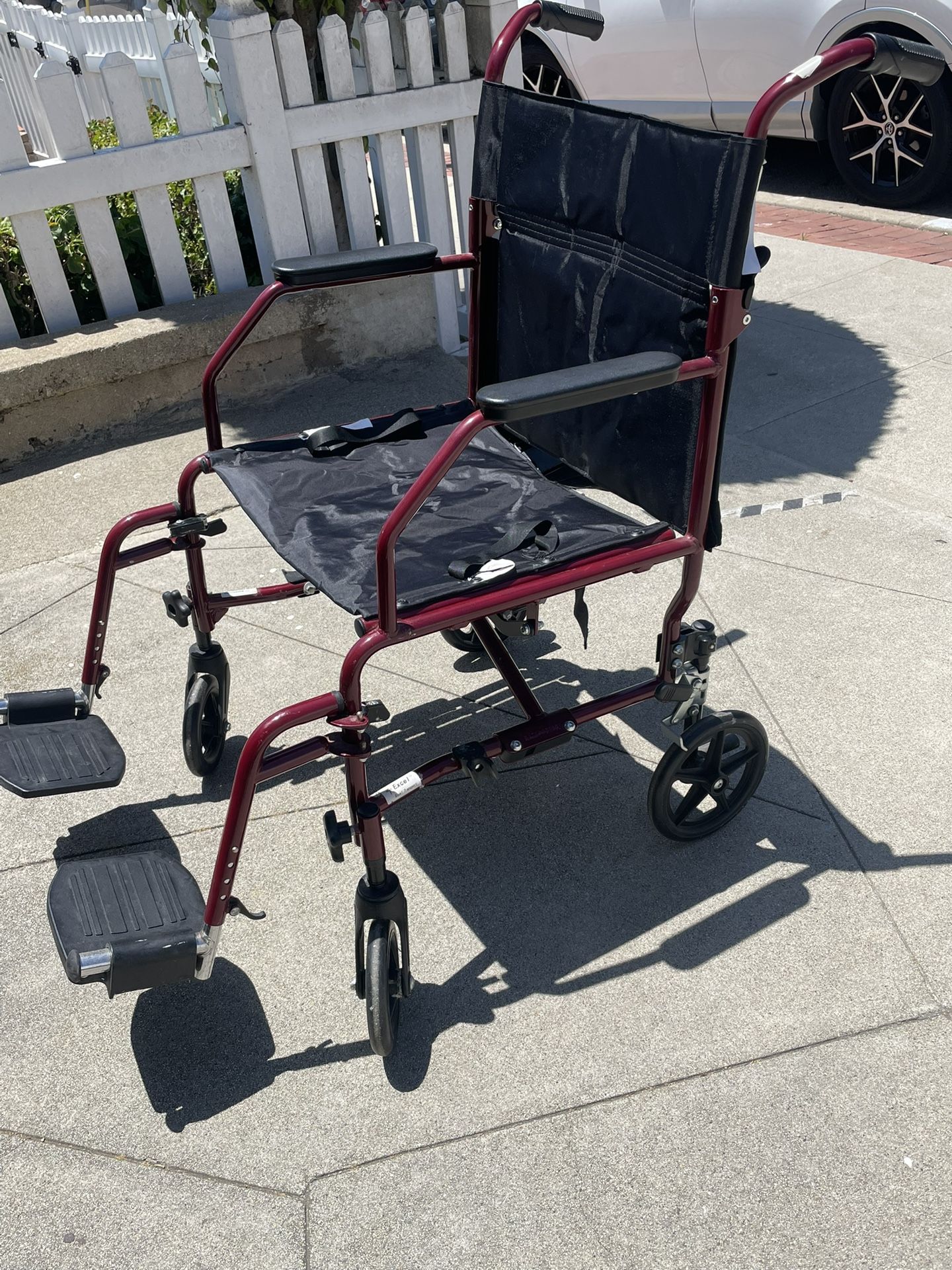Wheelchair with Removable Wheels