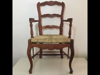 🔥Mid-Century ANTIQUE French Provincial ARM CHAIR with RUSH SEATING🔥(not a reproduction)🔥$175🔥Easy Meetup @ Mothers Market 92627