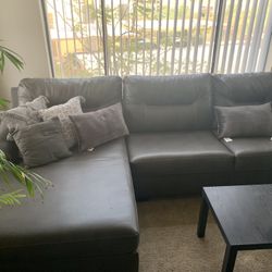 Contemporary Sectional  Great Condition   