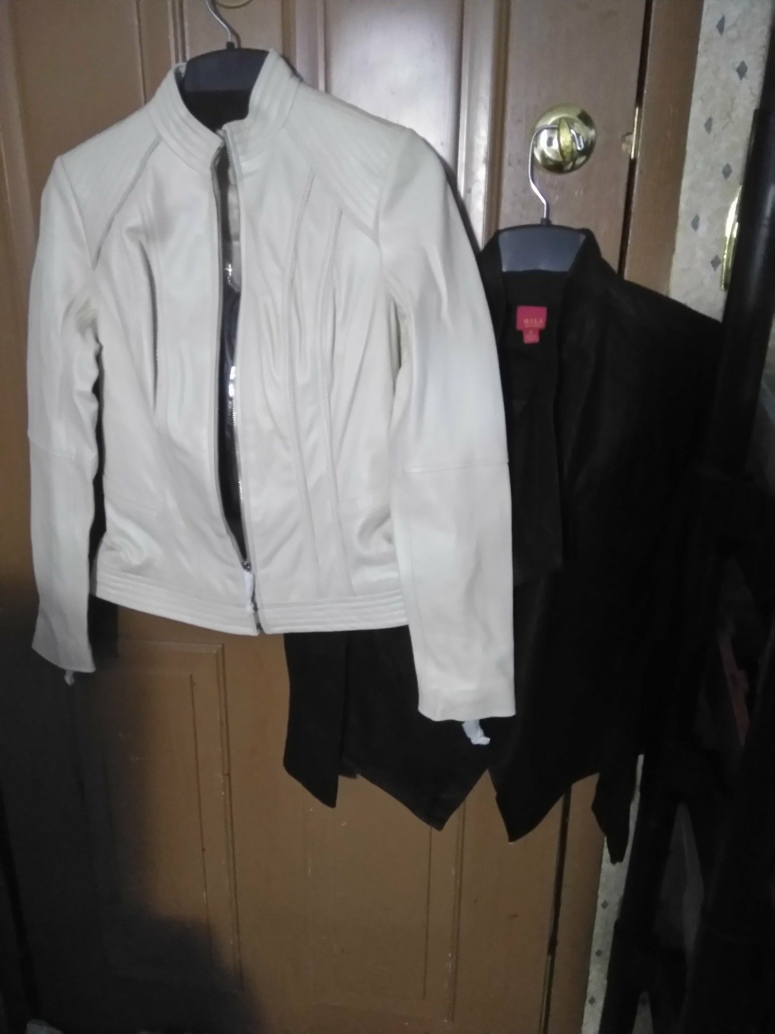 NEW LEATHER JACKETS SIZE 0,2. READ DETAILS