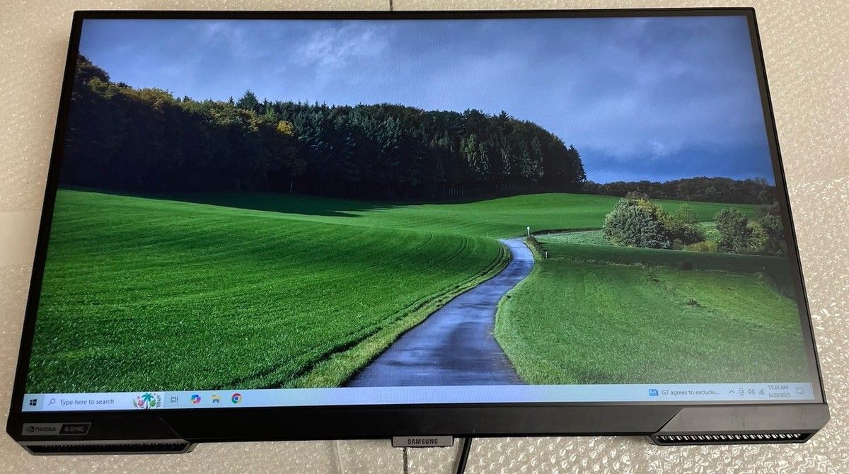 Samsung - 27” Odyssey FHD IPS 240Hz G-Sync Gaming Monitor - Black