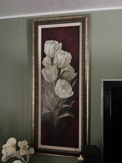 Large Wall Art Frame With Tulips White Excellent Condition 