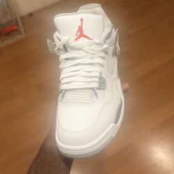Jordan 4 