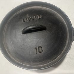 Vintage LODGE Camping Dutch Oven Cast Iron 3 Footed 10” 4 QT w/ Lid