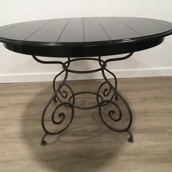 Dining Table - Extendable Round To Oval - Ethan Allen