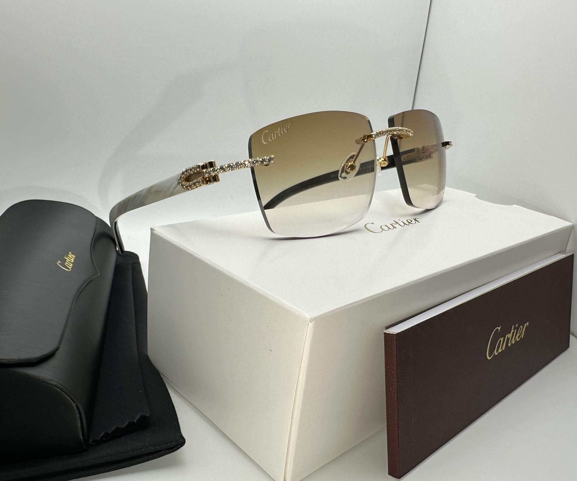 Cartier Diamond White Buffalo Horn Gold/Brown Glasses