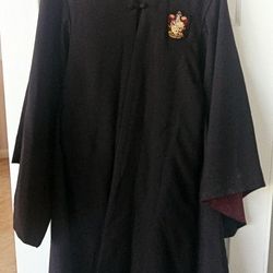 HARRY POTTER DELUXE ROBE FROM  UNIVERSAL ORLANDO