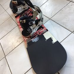 Ride Size 155 Snowboard with Large Burton Bindings