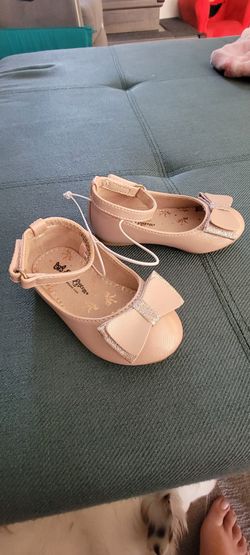 Self Esteem Shoes Size 5