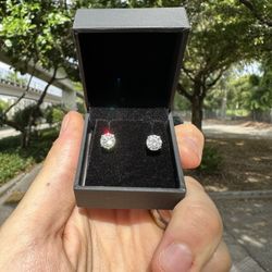 14k White Gold Moissanite Stud Earrings 2 Carats Total