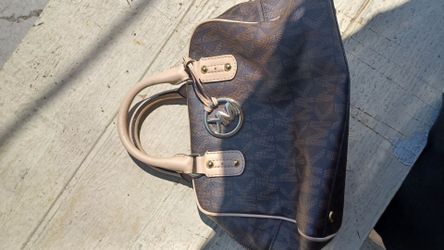 Michael kors handbag in good condition $70