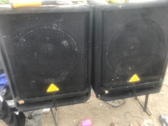 Pair -Behringer EUROLIVE VQ1500D Professional Active 500 Watt 15" PA Subwoofer with Built-In Stereo Crossover