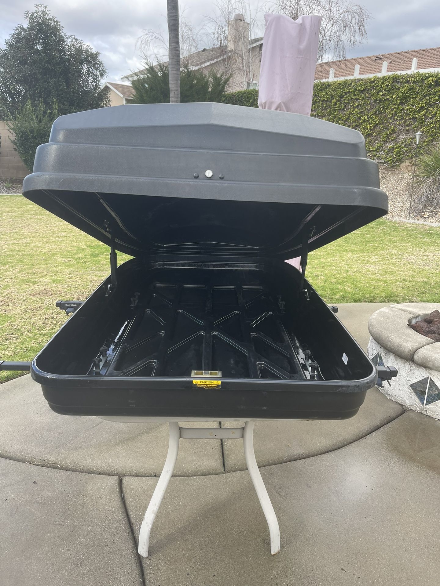 Roof Top Cargo Carrier for Sale in Alta Loma, CA OfferUp