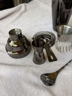 Cocktail mixer