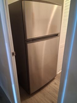 Wini Refrigerator