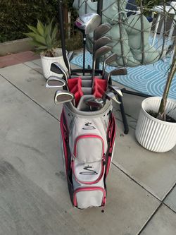 Ladies Full set of  Golf Clubs with Balls and Tees