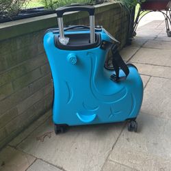 Ride On Luggage 