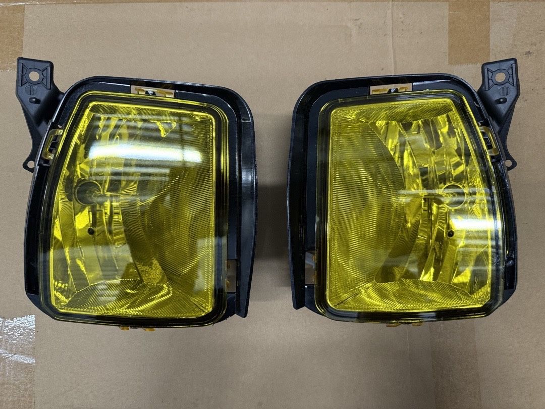 NEW 13-18 Dodge Ram 1500 Yellow Amber FogLight Assembly. Luces De Neblina Amarillas