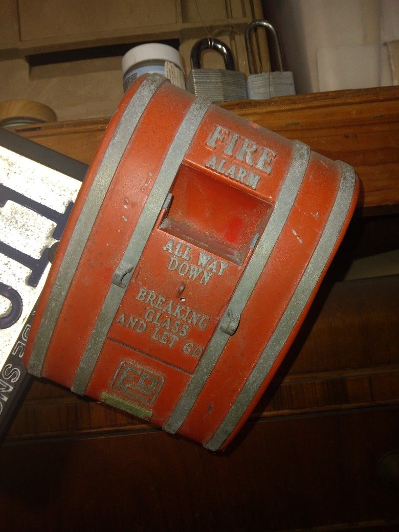 SCHOOL FIRE BOX