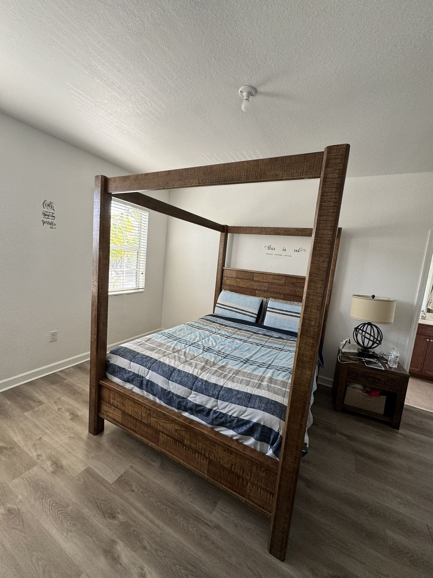 Wesling Queen Poster Bed