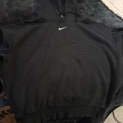 Medium Men’s Nike Hoodie No Stain Or Rips Well Taking Care Of