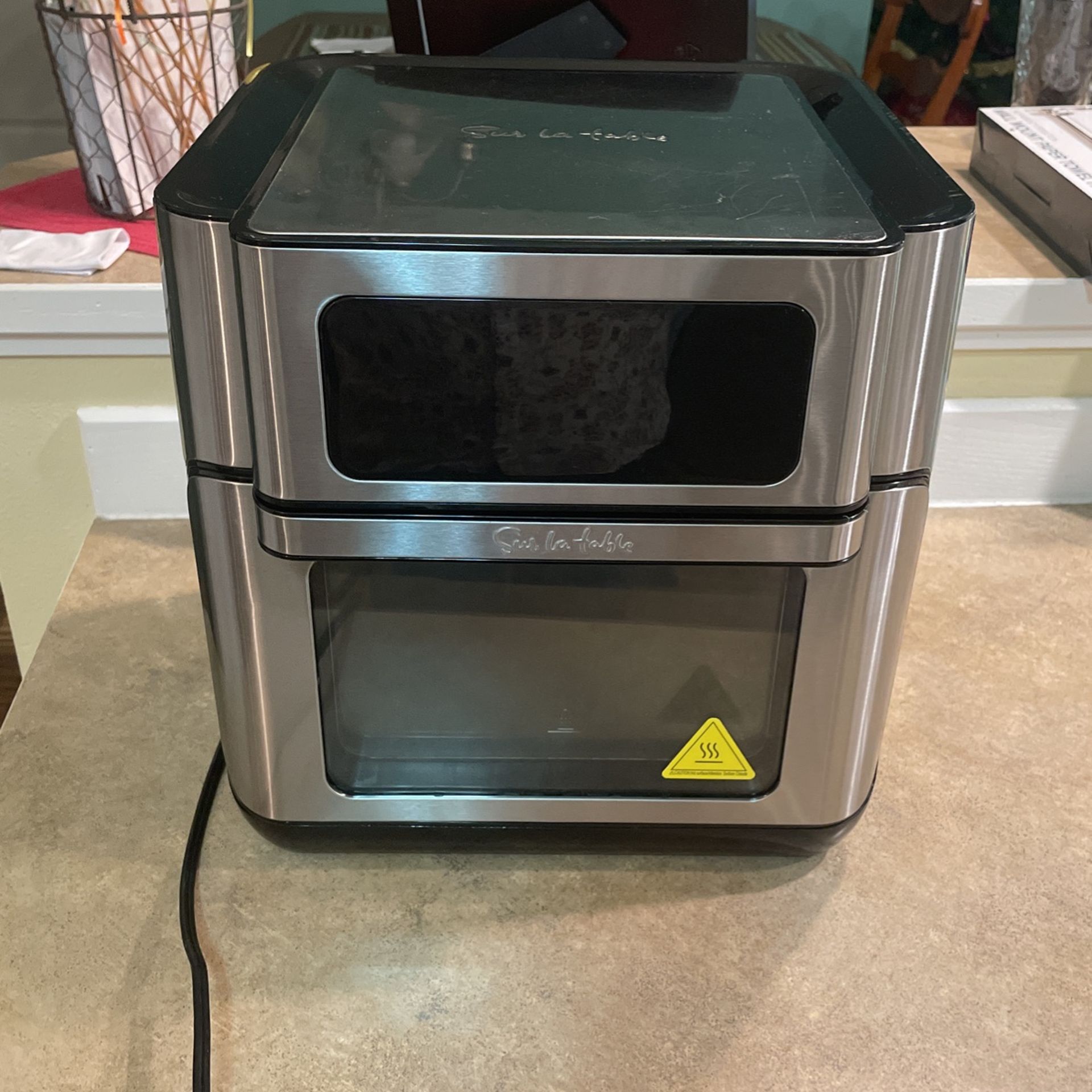 Sue La Table Air Fryer Model #STL 1818 Black 13 Qt