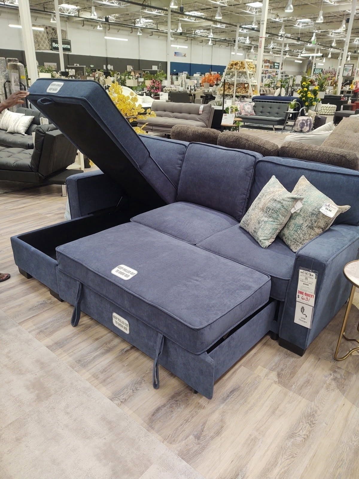 2PC Sleeper Sectional With Chaise - $350 OBO