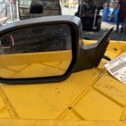 2010 Subaru Legacy Outback Door Mirror power w/o turn signal ; J383
