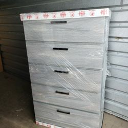 NEW 5 DRAWER CHEST 😊 AVAILABLE IN BLACK, WHITE AND GREY COLOR